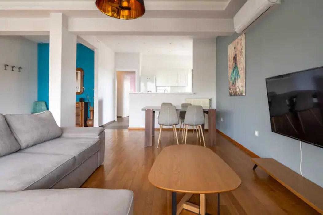 Βright Walled Designed Apt In Glyfada Center Athene Buitenkant foto