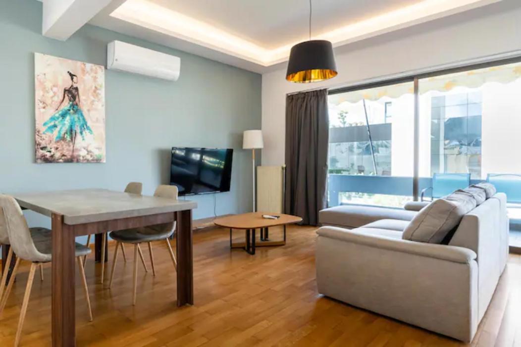 Βright Walled Designed Apt In Glyfada Center Athene Buitenkant foto