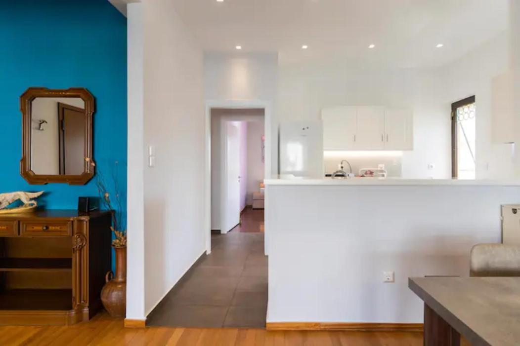Βright Walled Designed Apt In Glyfada Center Athene Buitenkant foto